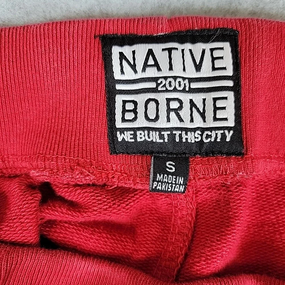 NATIVE 2001 BORNE Joggers Men's Size Small Red Indian Skull W/ Headdress Sweats - Picture 4 of 13